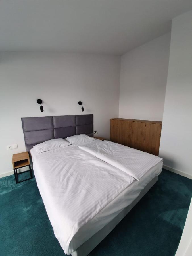 Apartments Deluxe Baltin Z Basenem Wewnetrznym Sarbinowo Zewnętrze zdjęcie
